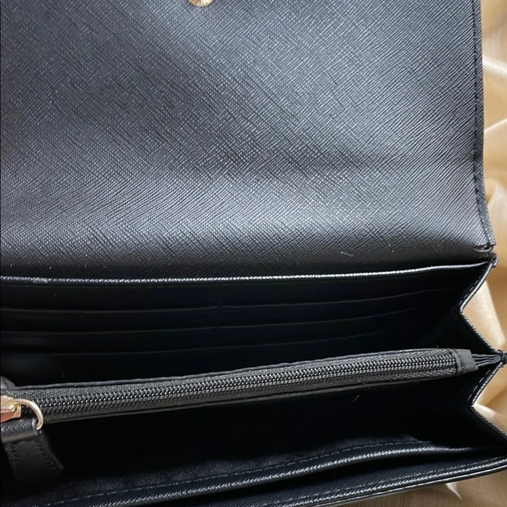 Elegant New York and Co.Black Women's Wallet with Key Chain